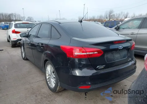 2015 Ford Focus Se z USA, uszkodzony, nr VIN 1FADP3F26FL200868